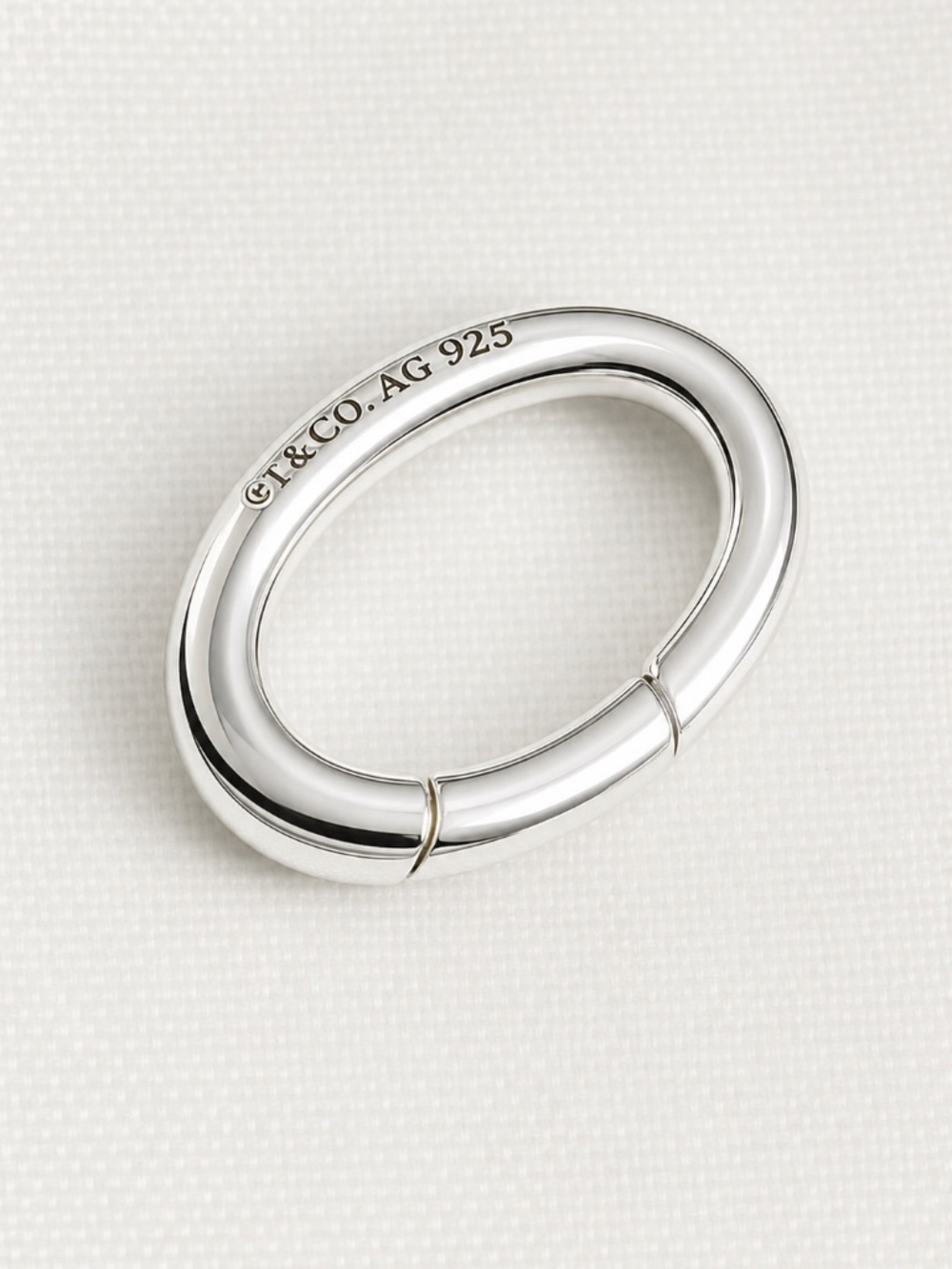 New Tiffany & Co oval clasping ring extender 925 Silver Rare retired